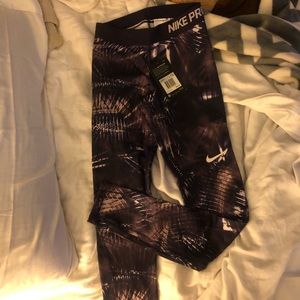 Nike purple leggings